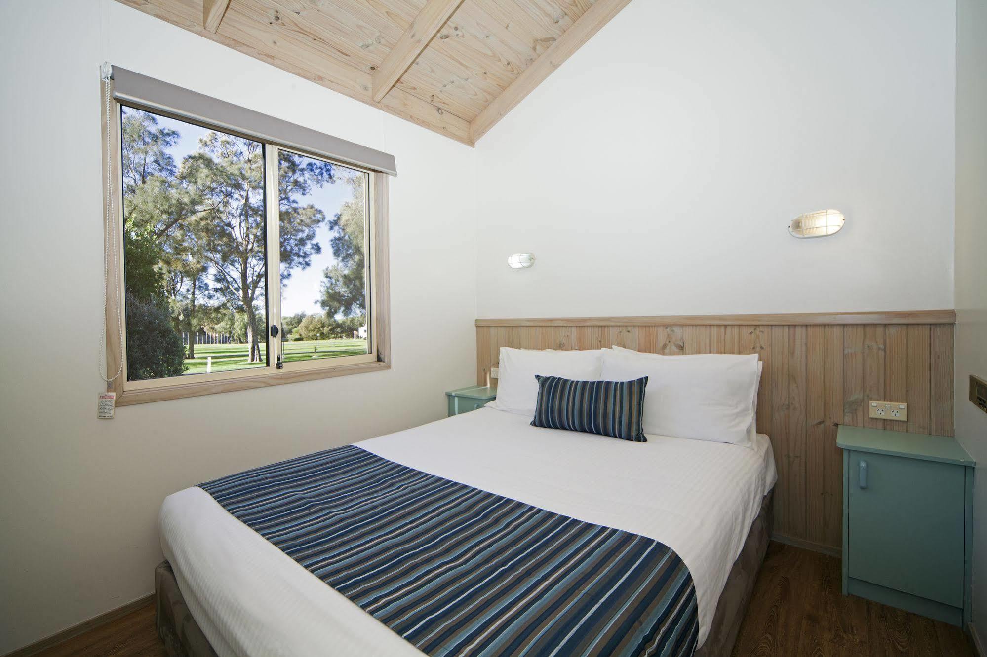 Holiday Haven Culburra Beach Hotel Exterior photo